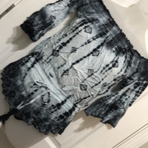 Bathing suit coverup - Picture 2 of 8